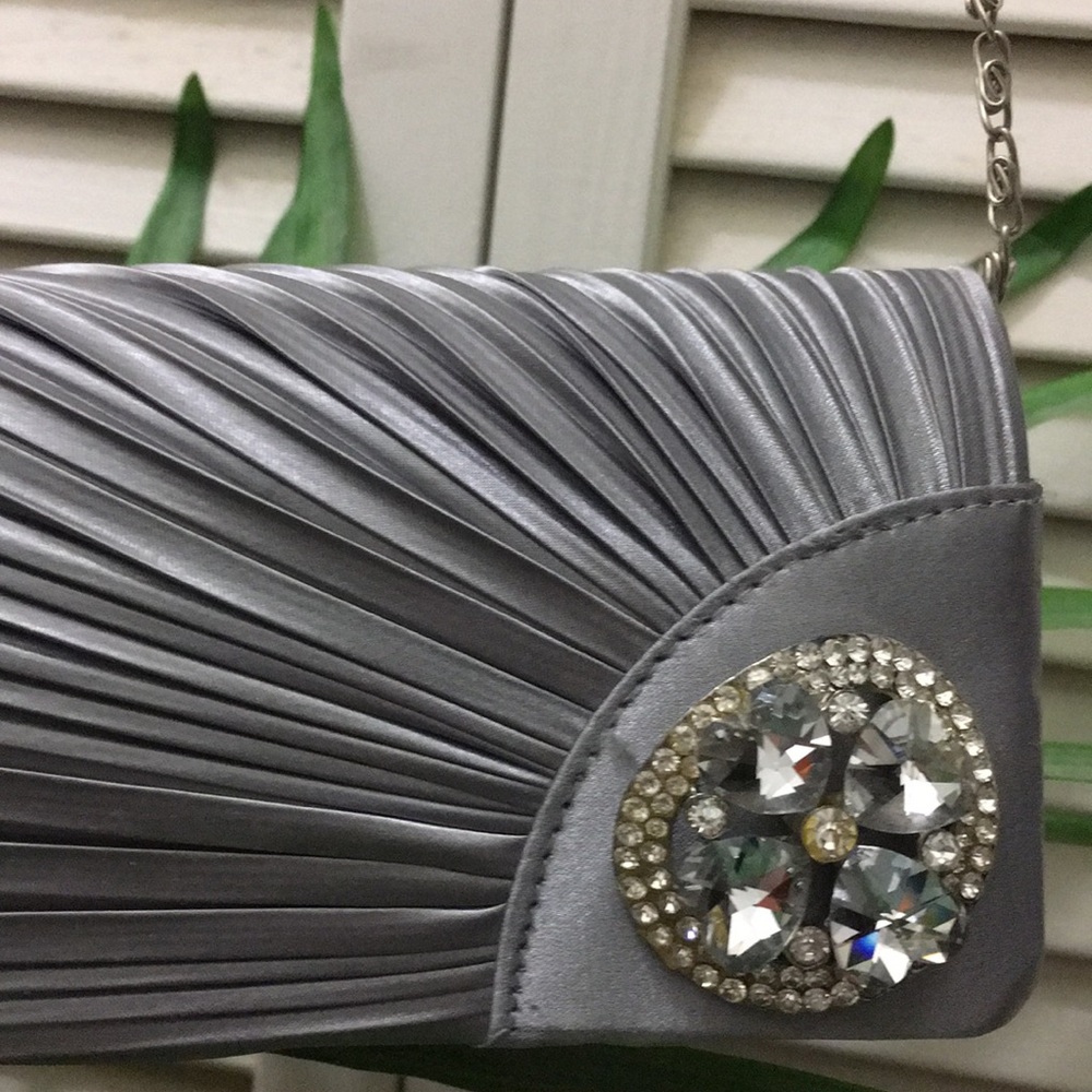 VINTAGE CLUTCH PURSE